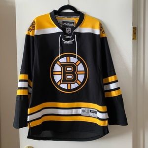 EUC Reebok Boston Bruins Jersey Size Small